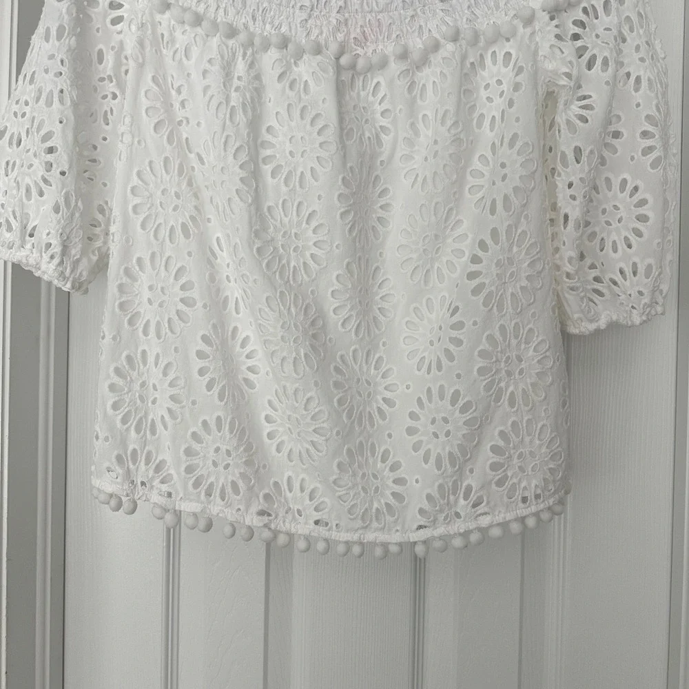 Lilly Pulitzer Raylee‎ Top White Eyelet Boho Off Shoulder Beachy Size XS